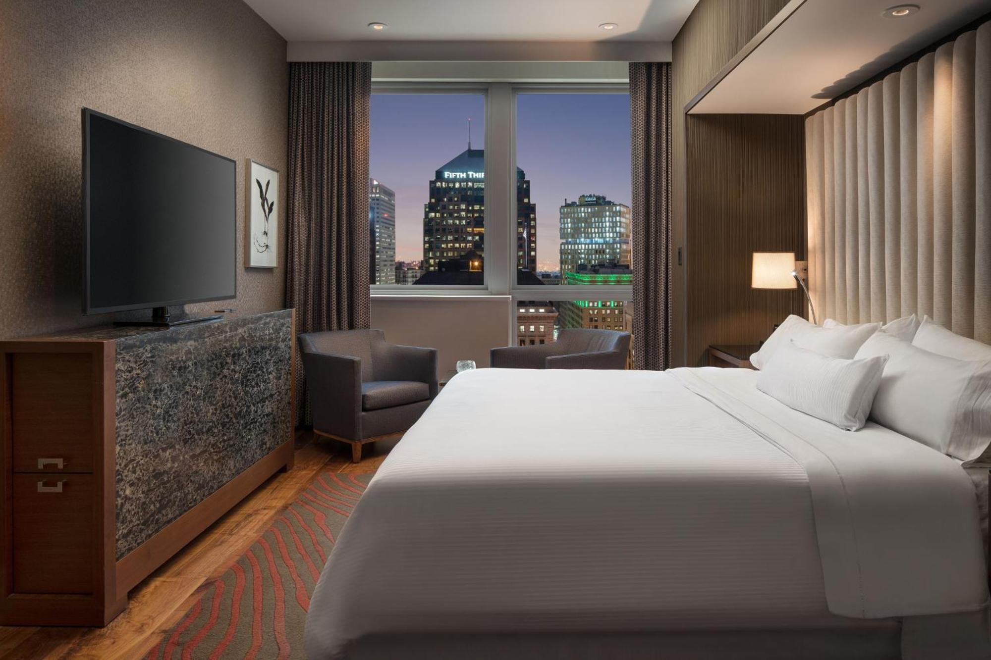 Отель The Westin Cleveland Downtown Экстерьер фото