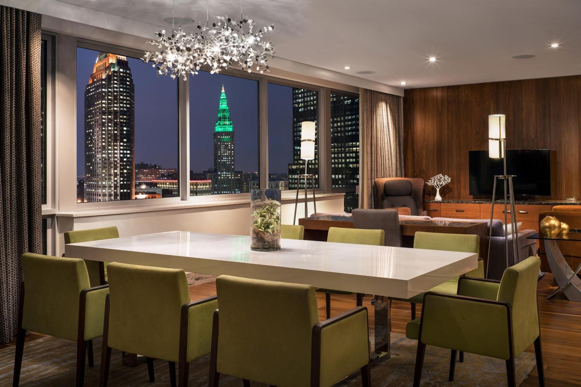 Отель The Westin Cleveland Downtown Экстерьер фото